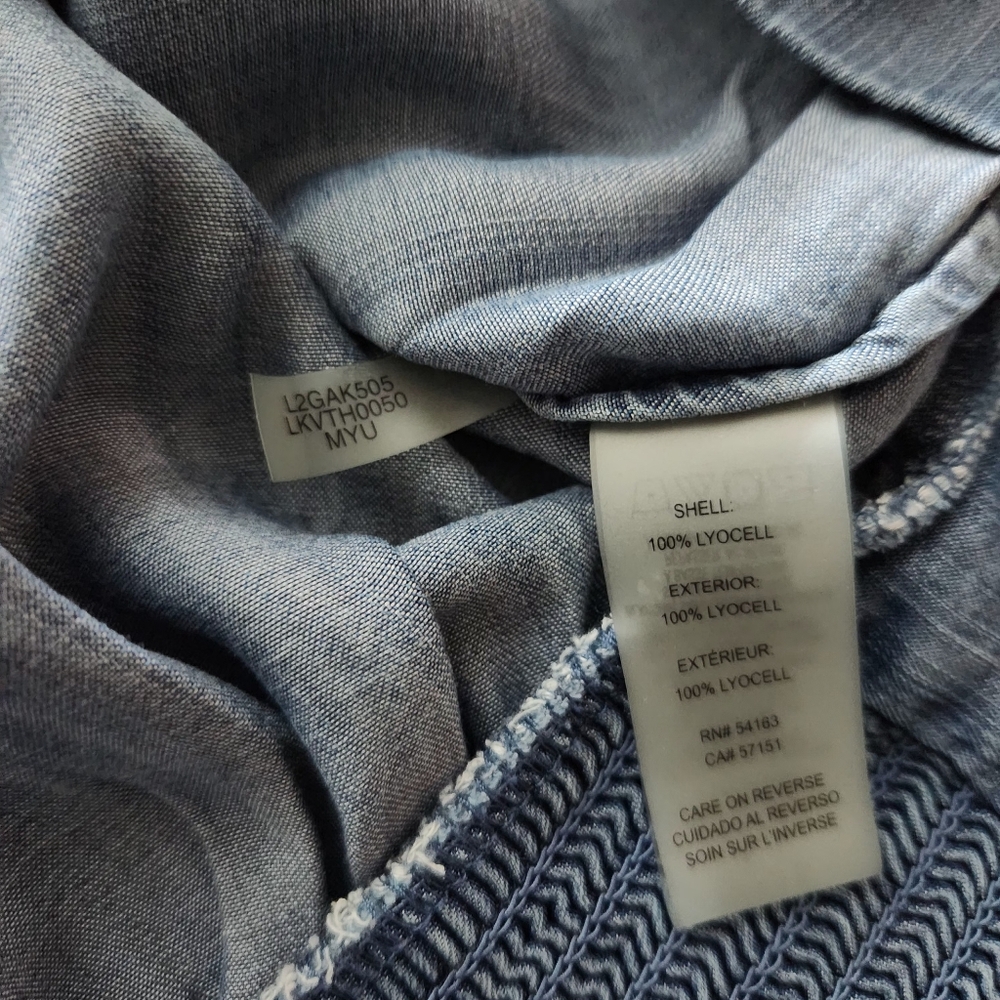 KARL LAGERFELD PARIS Ruffle Trim Chambray Blouse Sz: S - Picture 11 of 11
